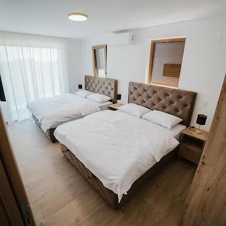 Nora Banja Luka * Motike